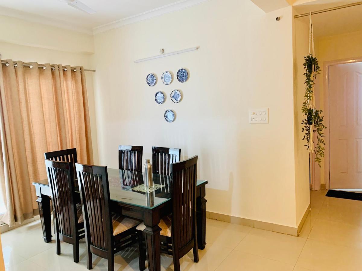 Tranquil Apartment Варанаси Екстериор снимка